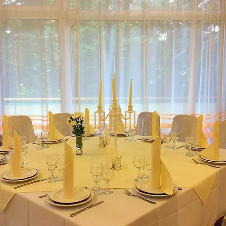 ホテル Complex Druzhba ウージュホロド